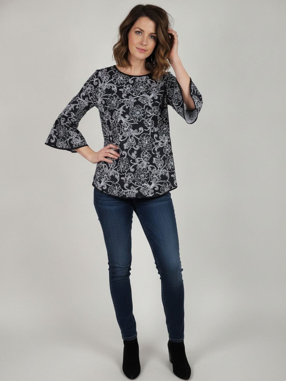 Coco Bianco Y2K Women's Black White Floral Bell Sleeve Top